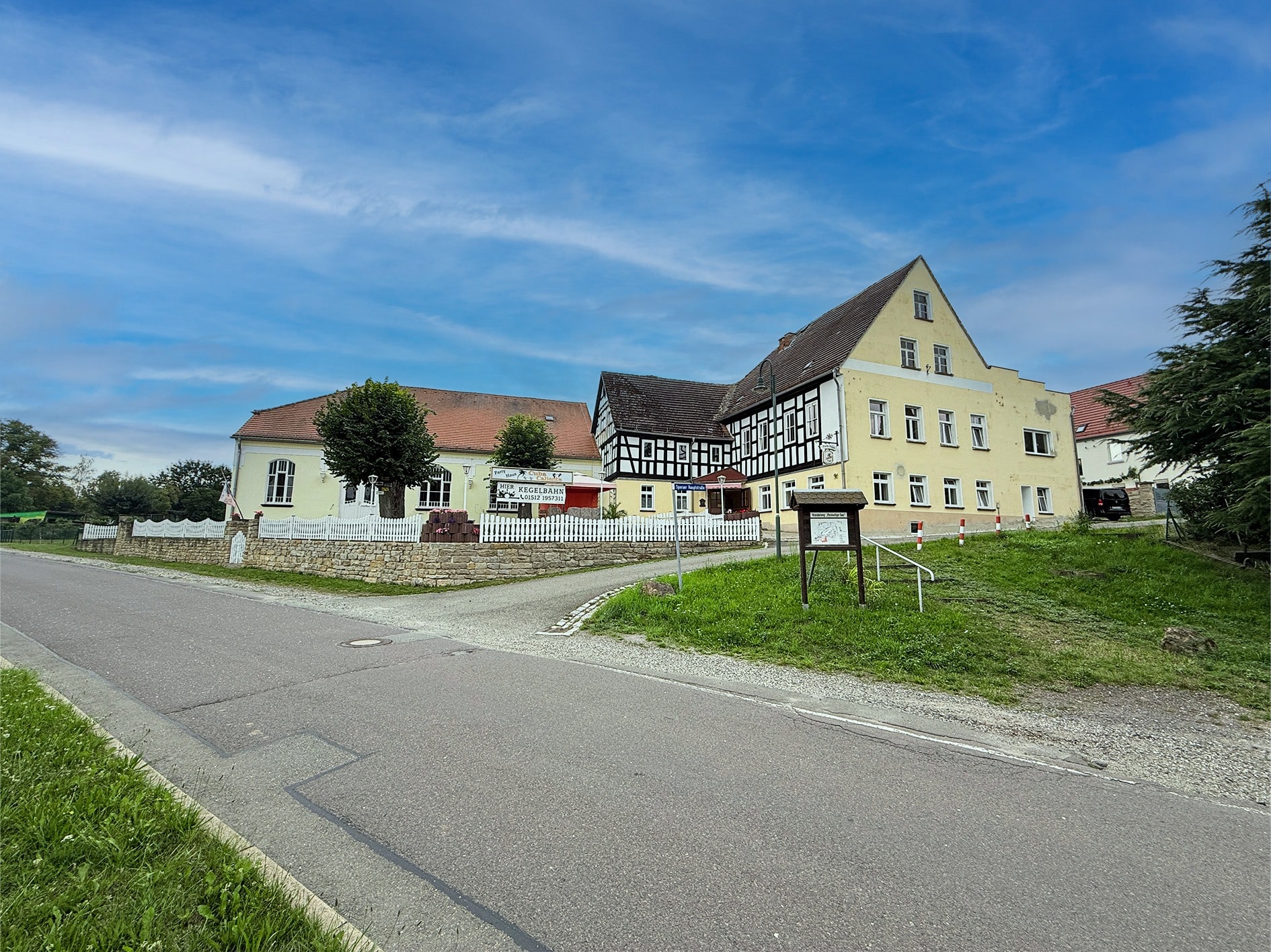 Wohn- und Geschäftshaus mit Saal und Kegelbahn sucht neue Eigentümer